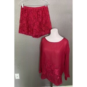 VTG Victoria's Secret Red Lace 2 piece set Shorts Sexy Long Sleeve
Feminine